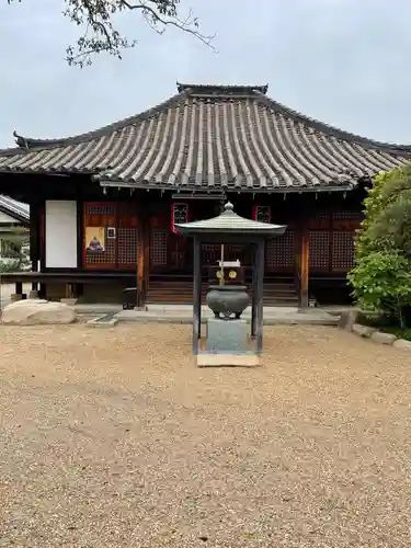 荘厳浄土寺の本殿