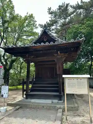 鶴林寺の{uncategorized: "未分類", other: "その他", undefined: "問題あり", building: "その他建物", grave: "お墓", sacred_gate: "鳥居", guardian: "狛犬", statue: "像", buddha: "仏像", history: "歴史", nature: "自然", garden: "庭園", animal: "動物", pagoda: "塔", temizu: "手水舎", mountain_gate: "山門・神門", sanctuary: "本殿・本堂", subordinate: "末社・摂社", art: "芸術", scenery: "景色", jizo: "地蔵", ema: "絵馬", goshuin: "御朱印", omikuji: "おみくじ", items: "授与品その他", amulet: "お守り", goshuincho: "御朱印帳", eats: "食事", festival: "お祭り", votive_dance: "神楽", shichigosan: "七五三参", wedding: "結婚式", experience: "体験その他", initially: "初詣", around: "周辺", anti_infection: "感染症対策"}