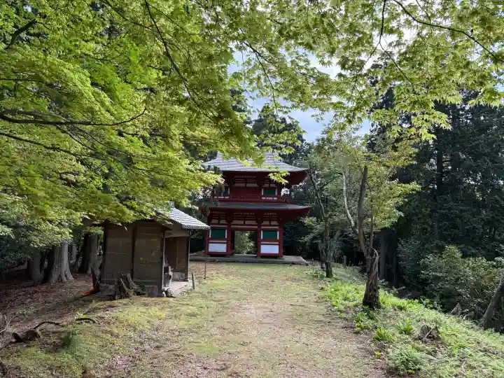 光明寺の{uncategorized: "未分類", other: "その他", undefined: "問題あり", building: "その他建物", grave: "お墓", sacred_gate: "鳥居", guardian: "狛犬", statue: "像", buddha: "仏像", history: "歴史", nature: "自然", garden: "庭園", animal: "動物", pagoda: "塔", temizu: "手水舎", mountain_gate: "山門・神門", sanctuary: "本殿・本堂", subordinate: "末社・摂社", art: "芸術", scenery: "景色", jizo: "地蔵", ema: "絵馬", goshuin: "御朱印", omikuji: "おみくじ", items: "授与品その他", amulet: "お守り", goshuincho: "御朱印帳", eats: "食事", festival: "お祭り", votive_dance: "神楽", shichigosan: "七五三参", wedding: "結婚式", experience: "体験その他", initially: "初詣", around: "周辺", anti_infection: "感染症対策"}