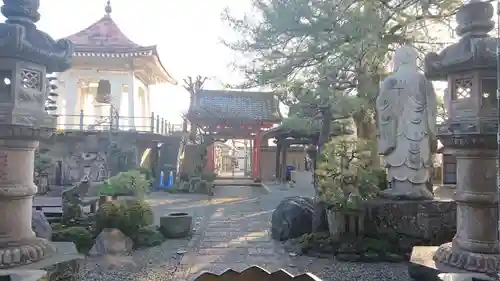 本照寺の山門・神門