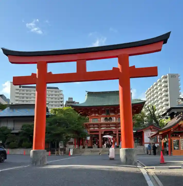 生田神社の{uncategorized: "未分類", other: "その他", undefined: "問題あり", building: "その他建物", grave: "お墓", sacred_gate: "鳥居", guardian: "狛犬", statue: "像", buddha: "仏像", history: "歴史", nature: "自然", garden: "庭園", animal: "動物", pagoda: "塔", temizu: "手水舎", mountain_gate: "山門・神門", sanctuary: "本殿・本堂", subordinate: "末社・摂社", art: "芸術", scenery: "景色", jizo: "地蔵", ema: "絵馬", goshuin: "御朱印", omikuji: "おみくじ", items: "授与品その他", amulet: "お守り", goshuincho: "御朱印帳", eats: "食事", festival: "お祭り", votive_dance: "神楽", shichigosan: "七五三参", wedding: "結婚式", experience: "体験その他", initially: "初詣", around: "周辺", anti_infection: "感染症対策"}