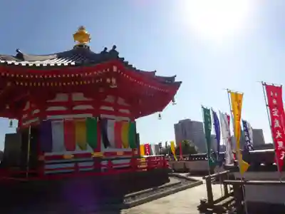 孝道山のその他建物