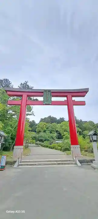 志波彦神社・鹽竈神社の{uncategorized: "未分類", other: "その他", undefined: "問題あり", building: "その他建物", grave: "お墓", sacred_gate: "鳥居", guardian: "狛犬", statue: "像", buddha: "仏像", history: "歴史", nature: "自然", garden: "庭園", animal: "動物", pagoda: "塔", temizu: "手水舎", mountain_gate: "山門・神門", sanctuary: "本殿・本堂", subordinate: "末社・摂社", art: "芸術", scenery: "景色", jizo: "地蔵", ema: "絵馬", goshuin: "御朱印", omikuji: "おみくじ", items: "授与品その他", amulet: "お守り", goshuincho: "御朱印帳", eats: "食事", festival: "お祭り", votive_dance: "神楽", shichigosan: "七五三参", wedding: "結婚式", experience: "体験その他", initially: "初詣", around: "周辺", anti_infection: "感染症対策"}