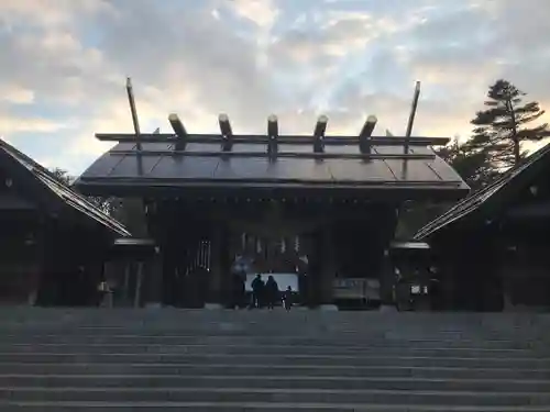 北海道神宮の山門・神門