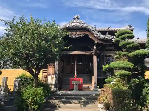 辯天寺の本殿・本堂