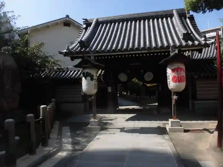 了徳院の山門・神門