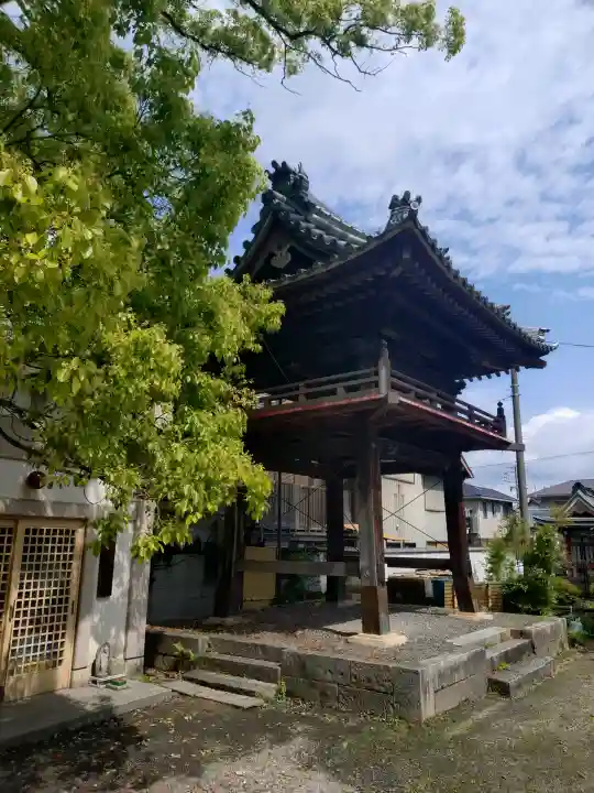 遍照院の{uncategorized: "未分類", other: "その他", undefined: "問題あり", building: "その他建物", grave: "お墓", sacred_gate: "鳥居", guardian: "狛犬", statue: "像", buddha: "仏像", history: "歴史", nature: "自然", garden: "庭園", animal: "動物", pagoda: "塔", temizu: "手水舎", mountain_gate: "山門・神門", sanctuary: "本殿・本堂", subordinate: "末社・摂社", art: "芸術", scenery: "景色", jizo: "地蔵", ema: "絵馬", goshuin: "御朱印", omikuji: "おみくじ", items: "授与品その他", amulet: "お守り", goshuincho: "御朱印帳", eats: "食事", festival: "お祭り", votive_dance: "神楽", shichigosan: "七五三参", wedding: "結婚式", experience: "体験その他", initially: "初詣", around: "周辺", anti_infection: "感染症対策"}