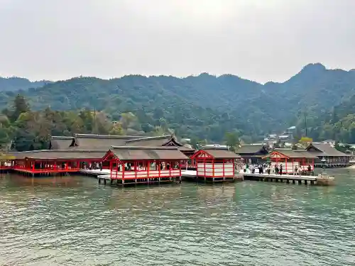 厳島神社(広島県)