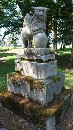 真龍神社の狛犬