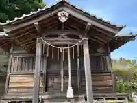 津崎神社の本殿・本堂