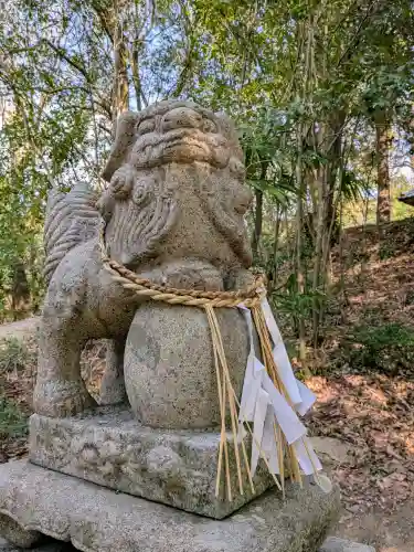 畑神社の{uncategorized: "未分類", other: "その他", undefined: "問題あり", building: "その他建物", grave: "お墓", sacred_gate: "鳥居", guardian: "狛犬", statue: "像", buddha: "仏像", history: "歴史", nature: "自然", garden: "庭園", animal: "動物", pagoda: "塔", temizu: "手水舎", mountain_gate: "山門・神門", sanctuary: "本殿・本堂", subordinate: "末社・摂社", art: "芸術", scenery: "景色", jizo: "地蔵", ema: "絵馬", goshuin: "御朱印", omikuji: "おみくじ", items: "授与品その他", amulet: "お守り", goshuincho: "御朱印帳", eats: "食事", festival: "お祭り", votive_dance: "神楽", shichigosan: "七五三参", wedding: "結婚式", experience: "体験その他", initially: "初詣", around: "周辺", anti_infection: "感染症対策"}