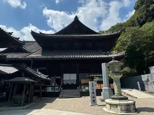 長谷寺の{uncategorized: "未分類", other: "その他", undefined: "問題あり", building: "その他建物", grave: "お墓", sacred_gate: "鳥居", guardian: "狛犬", statue: "像", buddha: "仏像", history: "歴史", nature: "自然", garden: "庭園", animal: "動物", pagoda: "塔", temizu: "手水舎", mountain_gate: "山門・神門", sanctuary: "本殿・本堂", subordinate: "末社・摂社", art: "芸術", scenery: "景色", jizo: "地蔵", ema: "絵馬", goshuin: "御朱印", omikuji: "おみくじ", items: "授与品その他", amulet: "お守り", goshuincho: "御朱印帳", eats: "食事", festival: "お祭り", votive_dance: "神楽", shichigosan: "七五三参", wedding: "結婚式", experience: "体験その他", initially: "初詣", around: "周辺", anti_infection: "感染症対策"}