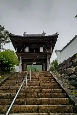 三光寺の山門・神門