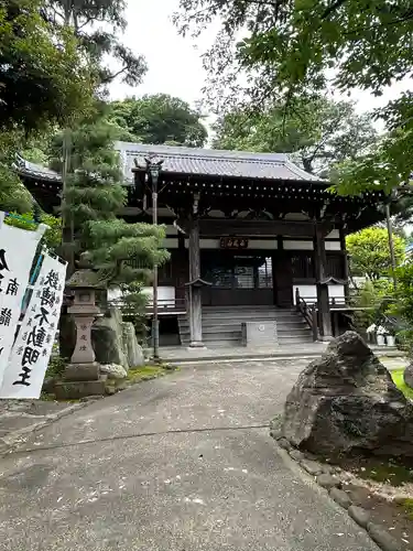 無量寺の本殿・本堂