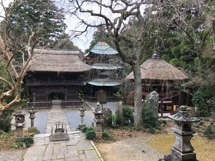 西明寺の本殿・本堂