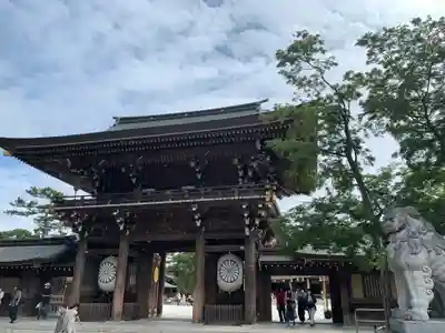 寒川神社の山門・神門