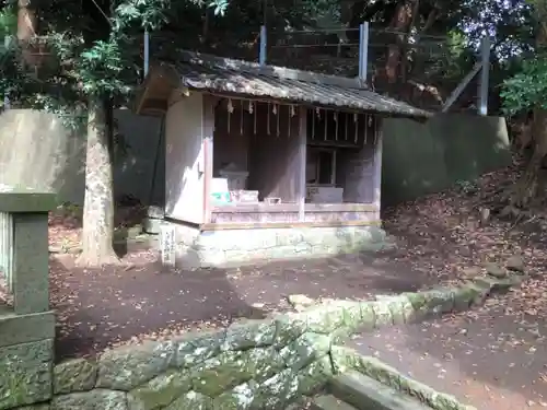 那閉神社の末社