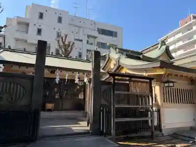 高輪神社の{uncategorized: "未分類", other: "その他", undefined: "問題あり", building: "その他建物", grave: "お墓", sacred_gate: "鳥居", guardian: "狛犬", statue: "像", buddha: "仏像", history: "歴史", nature: "自然", garden: "庭園", animal: "動物", pagoda: "塔", temizu: "手水舎", mountain_gate: "山門・神門", sanctuary: "本殿・本堂", subordinate: "末社・摂社", art: "芸術", scenery: "景色", jizo: "地蔵", ema: "絵馬", goshuin: "御朱印", omikuji: "おみくじ", items: "授与品その他", amulet: "お守り", goshuincho: "御朱印帳", eats: "食事", festival: "お祭り", votive_dance: "神楽", shichigosan: "七五三参", wedding: "結婚式", experience: "体験その他", initially: "初詣", around: "周辺", anti_infection: "感染症対策"}