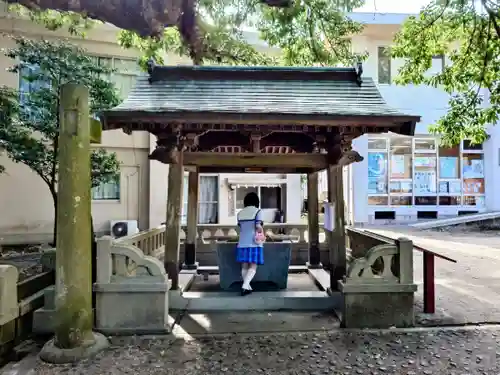 奈良尾神社の手水