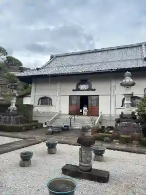 東光寺の{uncategorized: "未分類", other: "その他", undefined: "問題あり", building: "その他建物", grave: "お墓", sacred_gate: "鳥居", guardian: "狛犬", statue: "像", buddha: "仏像", history: "歴史", nature: "自然", garden: "庭園", animal: "動物", pagoda: "塔", temizu: "手水舎", mountain_gate: "山門・神門", sanctuary: "本殿・本堂", subordinate: "末社・摂社", art: "芸術", scenery: "景色", jizo: "地蔵", ema: "絵馬", goshuin: "御朱印", omikuji: "おみくじ", items: "授与品その他", amulet: "お守り", goshuincho: "御朱印帳", eats: "食事", festival: "お祭り", votive_dance: "神楽", shichigosan: "七五三参", wedding: "結婚式", experience: "体験その他", initially: "初詣", around: "周辺", anti_infection: "感染症対策"}