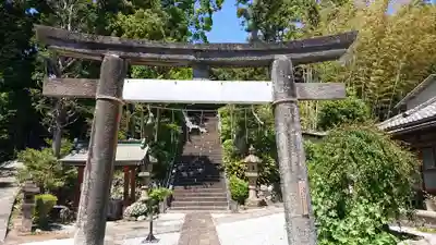 居神神社の鳥居
