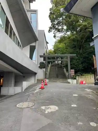 伊勢山皇大神宮の鳥居