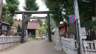 高円寺氷川神社の鳥居