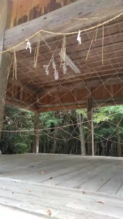 毛蕨神社の神楽