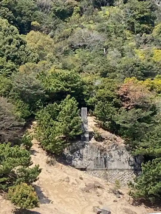 厳島神社の{uncategorized: "未分類", other: "その他", undefined: "問題あり", building: "その他建物", grave: "お墓", sacred_gate: "鳥居", guardian: "狛犬", statue: "像", buddha: "仏像", history: "歴史", nature: "自然", garden: "庭園", animal: "動物", pagoda: "塔", temizu: "手水舎", mountain_gate: "山門・神門", sanctuary: "本殿・本堂", subordinate: "末社・摂社", art: "芸術", scenery: "景色", jizo: "地蔵", ema: "絵馬", goshuin: "御朱印", omikuji: "おみくじ", items: "授与品その他", amulet: "お守り", goshuincho: "御朱印帳", eats: "食事", festival: "お祭り", votive_dance: "神楽", shichigosan: "七五三参", wedding: "結婚式", experience: "体験その他", initially: "初詣", around: "周辺", anti_infection: "感染症対策"}