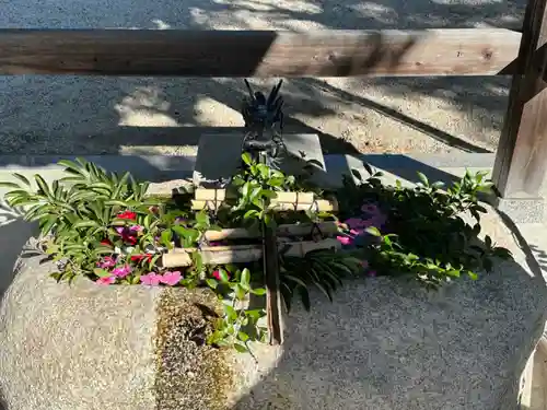 神館神社の手水舎
