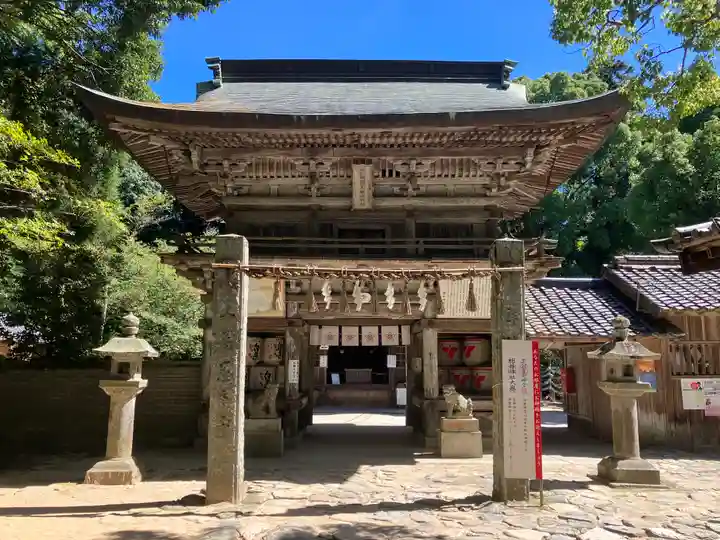 櫻井神社の山門・神門