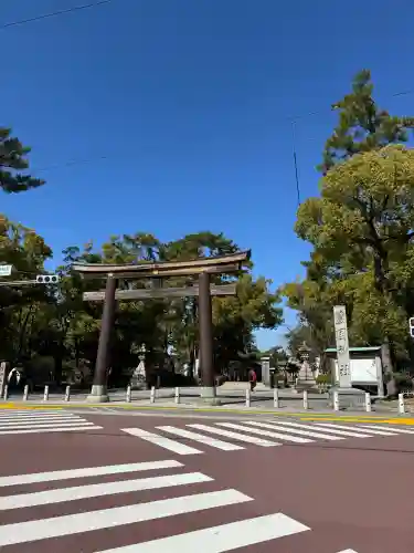 豊國神社の{uncategorized: "未分類", other: "その他", undefined: "問題あり", building: "その他建物", grave: "お墓", sacred_gate: "鳥居", guardian: "狛犬", statue: "像", buddha: "仏像", history: "歴史", nature: "自然", garden: "庭園", animal: "動物", pagoda: "塔", temizu: "手水舎", mountain_gate: "山門・神門", sanctuary: "本殿・本堂", subordinate: "末社・摂社", art: "芸術", scenery: "景色", jizo: "地蔵", ema: "絵馬", goshuin: "御朱印", omikuji: "おみくじ", items: "授与品その他", amulet: "お守り", goshuincho: "御朱印帳", eats: "食事", festival: "お祭り", votive_dance: "神楽", shichigosan: "七五三参", wedding: "結婚式", experience: "体験その他", initially: "初詣", around: "周辺", anti_infection: "感染症対策"}