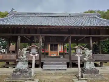 新宮神社の本殿・本堂