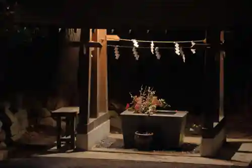 高司神社〜むすびの神の鎮まる社〜の手水舎