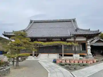 浄福寺の{uncategorized: "未分類", other: "その他", undefined: "問題あり", building: "その他建物", grave: "お墓", sacred_gate: "鳥居", guardian: "狛犬", statue: "像", buddha: "仏像", history: "歴史", nature: "自然", garden: "庭園", animal: "動物", pagoda: "塔", temizu: "手水舎", mountain_gate: "山門・神門", sanctuary: "本殿・本堂", subordinate: "末社・摂社", art: "芸術", scenery: "景色", jizo: "地蔵", ema: "絵馬", goshuin: "御朱印", omikuji: "おみくじ", items: "授与品その他", amulet: "お守り", goshuincho: "御朱印帳", eats: "食事", festival: "お祭り", votive_dance: "神楽", shichigosan: "七五三参", wedding: "結婚式", experience: "体験その他", initially: "初詣", around: "周辺", anti_infection: "感染症対策"}