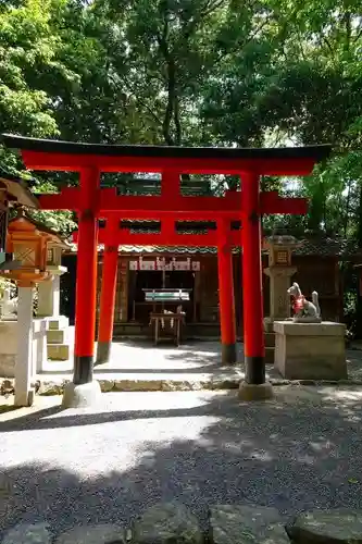 三輪成願稲荷神社(大神神社境外末社)の鳥居