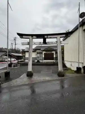 福石神社の{uncategorized: "未分類", other: "その他", undefined: "問題あり", building: "その他建物", grave: "お墓", sacred_gate: "鳥居", guardian: "狛犬", statue: "像", buddha: "仏像", history: "歴史", nature: "自然", garden: "庭園", animal: "動物", pagoda: "塔", temizu: "手水舎", mountain_gate: "山門・神門", sanctuary: "本殿・本堂", subordinate: "末社・摂社", art: "芸術", scenery: "景色", jizo: "地蔵", ema: "絵馬", goshuin: "御朱印", omikuji: "おみくじ", items: "授与品その他", amulet: "お守り", goshuincho: "御朱印帳", eats: "食事", festival: "お祭り", votive_dance: "神楽", shichigosan: "七五三参", wedding: "結婚式", experience: "体験その他", initially: "初詣", around: "周辺", anti_infection: "感染症対策"}