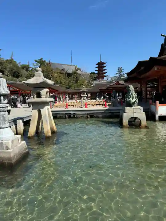 厳島神社(広島県)