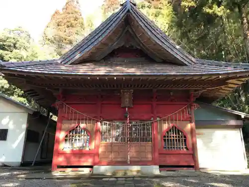 八幡神社の本殿・本堂