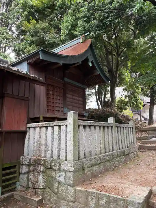 天御中主神社の{uncategorized: "未分類", other: "その他", undefined: "問題あり", building: "その他建物", grave: "お墓", sacred_gate: "鳥居", guardian: "狛犬", statue: "像", buddha: "仏像", history: "歴史", nature: "自然", garden: "庭園", animal: "動物", pagoda: "塔", temizu: "手水舎", mountain_gate: "山門・神門", sanctuary: "本殿・本堂", subordinate: "末社・摂社", art: "芸術", scenery: "景色", jizo: "地蔵", ema: "絵馬", goshuin: "御朱印", omikuji: "おみくじ", items: "授与品その他", amulet: "お守り", goshuincho: "御朱印帳", eats: "食事", festival: "お祭り", votive_dance: "神楽", shichigosan: "七五三参", wedding: "結婚式", experience: "体験その他", initially: "初詣", around: "周辺", anti_infection: "感染症対策"}