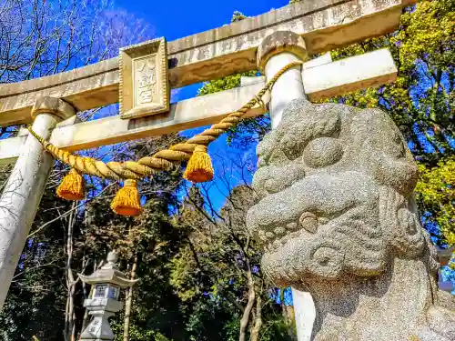 東端八劔神社の狛犬