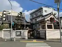 專稱寺の本殿・本堂