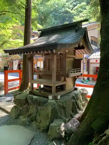 貴船神社の末社