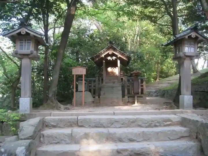 出雲大社の{uncategorized: "未分類", other: "その他", undefined: "問題あり", building: "その他建物", grave: "お墓", sacred_gate: "鳥居", guardian: "狛犬", statue: "像", buddha: "仏像", history: "歴史", nature: "自然", garden: "庭園", animal: "動物", pagoda: "塔", temizu: "手水舎", mountain_gate: "山門・神門", sanctuary: "本殿・本堂", subordinate: "末社・摂社", art: "芸術", scenery: "景色", jizo: "地蔵", ema: "絵馬", goshuin: "御朱印", omikuji: "おみくじ", items: "授与品その他", amulet: "お守り", goshuincho: "御朱印帳", eats: "食事", festival: "お祭り", votive_dance: "神楽", shichigosan: "七五三参", wedding: "結婚式", experience: "体験その他", initially: "初詣", around: "周辺", anti_infection: "感染症対策"}