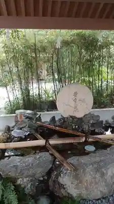 玉鉾神社の手水舎