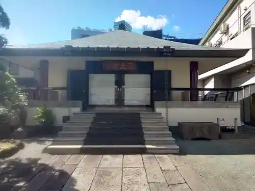 正受院の本殿・本堂