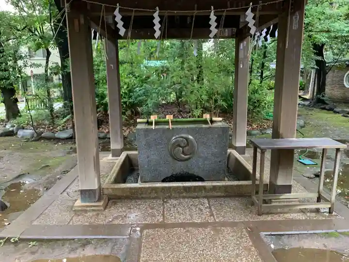 赤坂氷川神社の手水舎