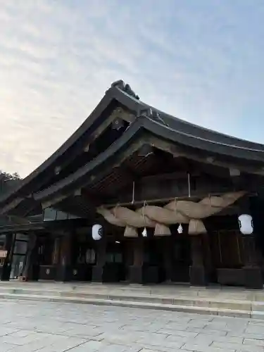 出雲大社の{uncategorized: "未分類", other: "その他", undefined: "問題あり", building: "その他建物", grave: "お墓", sacred_gate: "鳥居", guardian: "狛犬", statue: "像", buddha: "仏像", history: "歴史", nature: "自然", garden: "庭園", animal: "動物", pagoda: "塔", temizu: "手水舎", mountain_gate: "山門・神門", sanctuary: "本殿・本堂", subordinate: "末社・摂社", art: "芸術", scenery: "景色", jizo: "地蔵", ema: "絵馬", goshuin: "御朱印", omikuji: "おみくじ", items: "授与品その他", amulet: "お守り", goshuincho: "御朱印帳", eats: "食事", festival: "お祭り", votive_dance: "神楽", shichigosan: "七五三参", wedding: "結婚式", experience: "体験その他", initially: "初詣", around: "周辺", anti_infection: "感染症対策"}