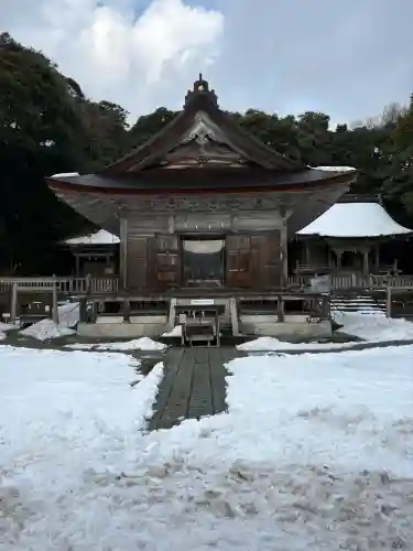 氣多大社の{uncategorized: "未分類", other: "その他", undefined: "問題あり", building: "その他建物", grave: "お墓", sacred_gate: "鳥居", guardian: "狛犬", statue: "像", buddha: "仏像", history: "歴史", nature: "自然", garden: "庭園", animal: "動物", pagoda: "塔", temizu: "手水舎", mountain_gate: "山門・神門", sanctuary: "本殿・本堂", subordinate: "末社・摂社", art: "芸術", scenery: "景色", jizo: "地蔵", ema: "絵馬", goshuin: "御朱印", omikuji: "おみくじ", items: "授与品その他", amulet: "お守り", goshuincho: "御朱印帳", eats: "食事", festival: "お祭り", votive_dance: "神楽", shichigosan: "七五三参", wedding: "結婚式", experience: "体験その他", initially: "初詣", around: "周辺", anti_infection: "感染症対策"}
