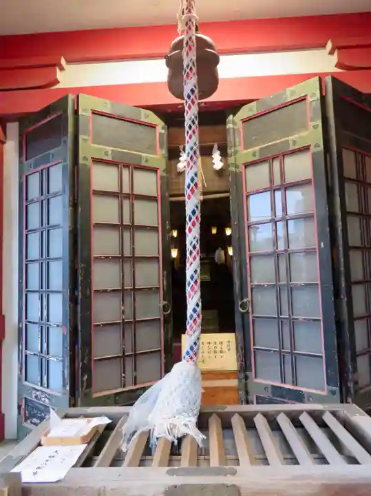 市谷亀岡八幡宮の本殿・本堂